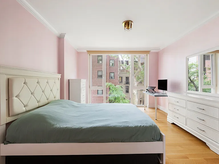 225 E 48th St #TOWNHOUSE — Photo 15