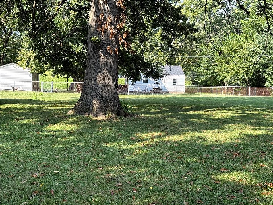 1st image of Ferndale Ave