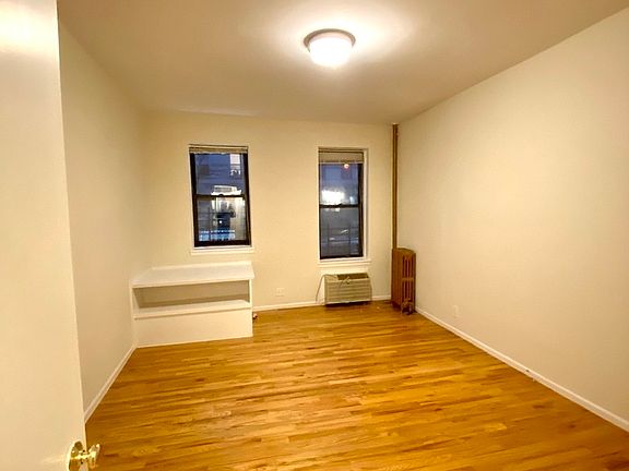 2nd image of 3426 41st St APT 1H