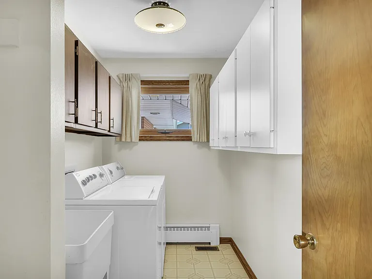 1702 Golfview Dr — Photo 14
