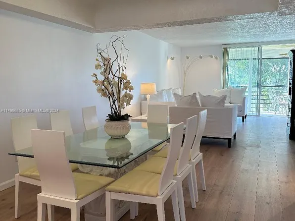 23277 Barwood Ln N APT 204, Boca Raton, FL 33428
