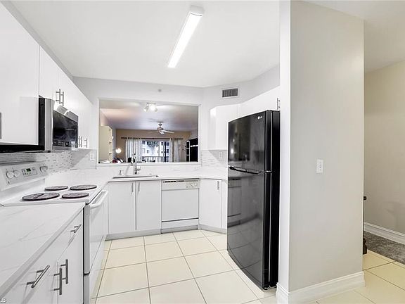 5th image of 7842 Regal Heron Cir APT 204