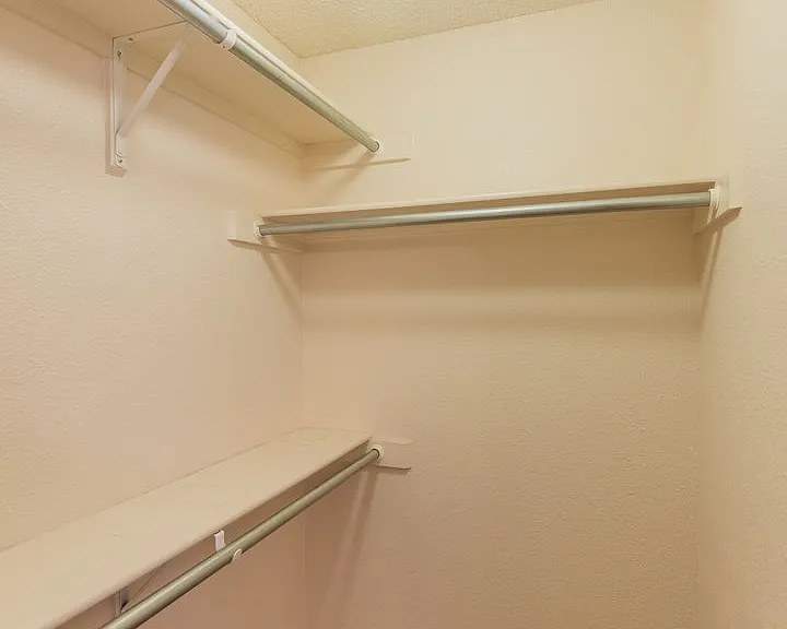 1378 Challenger Ave — Photo 19
