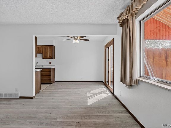 5th image of 9854 Appletree Place