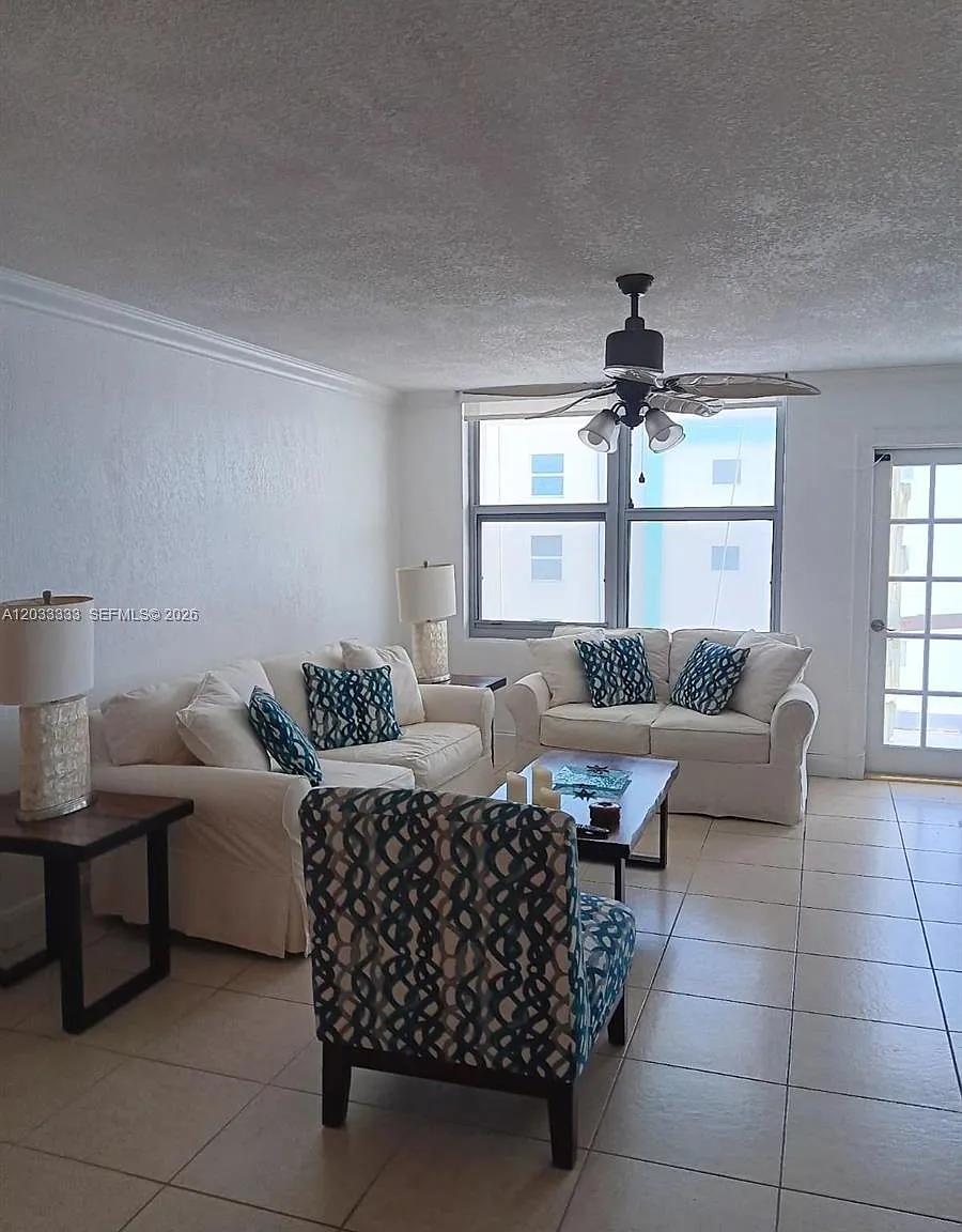 Four Winds Condo — Photo 4