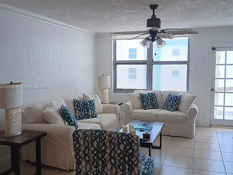 9225 Collins Ave #1206 — Photo 4