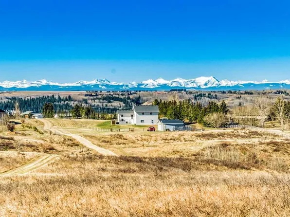 58 Blazer Estates Rdg, Rocky View County, AB T3L 2N7