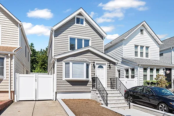 Sold by Trusted Property Advisors Corp | media 1