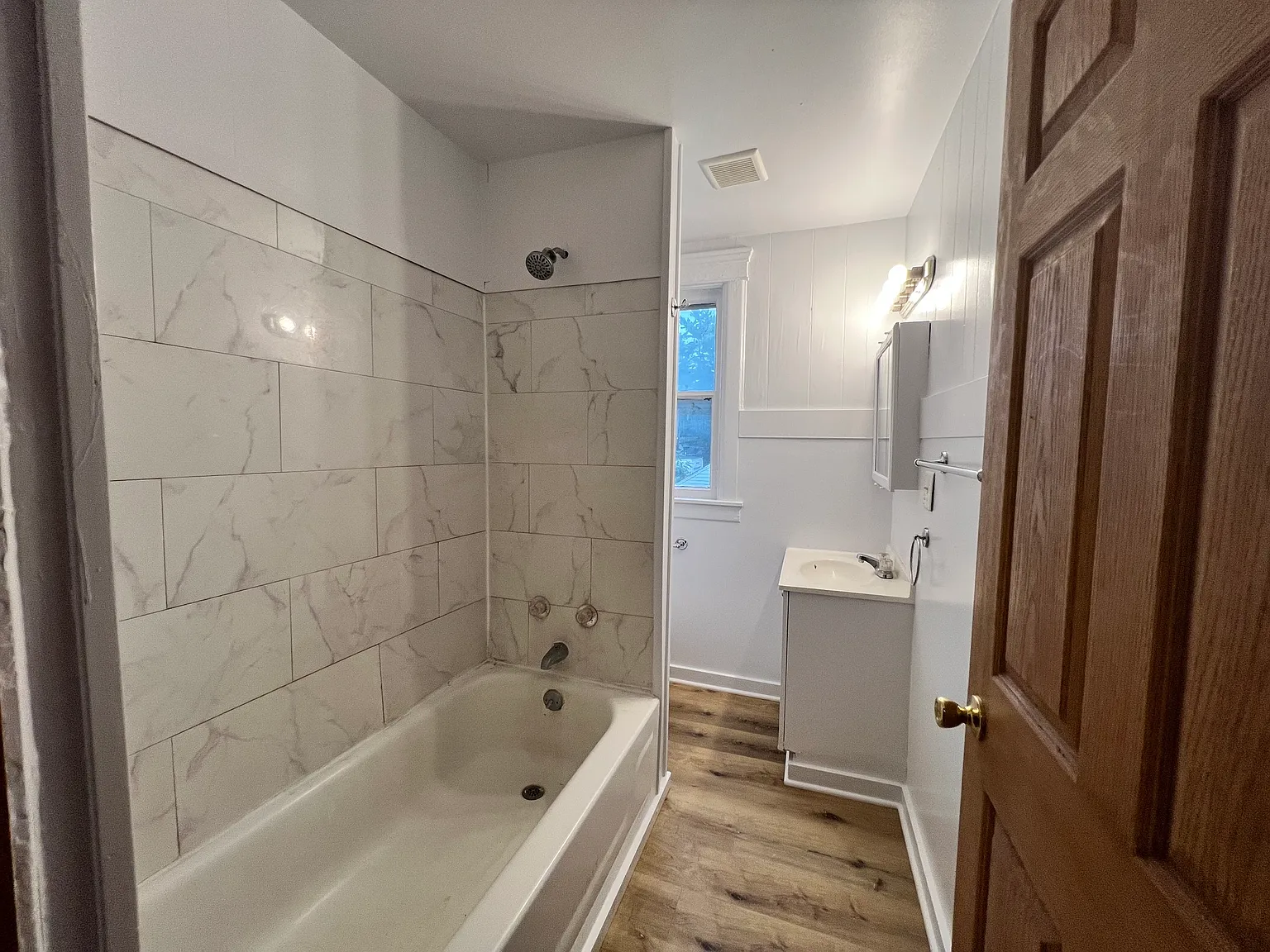 3 bed, 1500 sqft, $1,650 — Photo 4