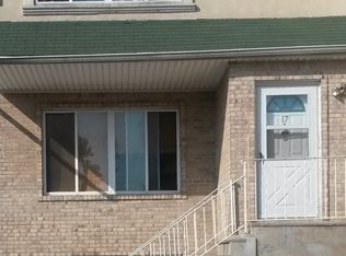 17 Mitchel Ln, Staten Island, NY