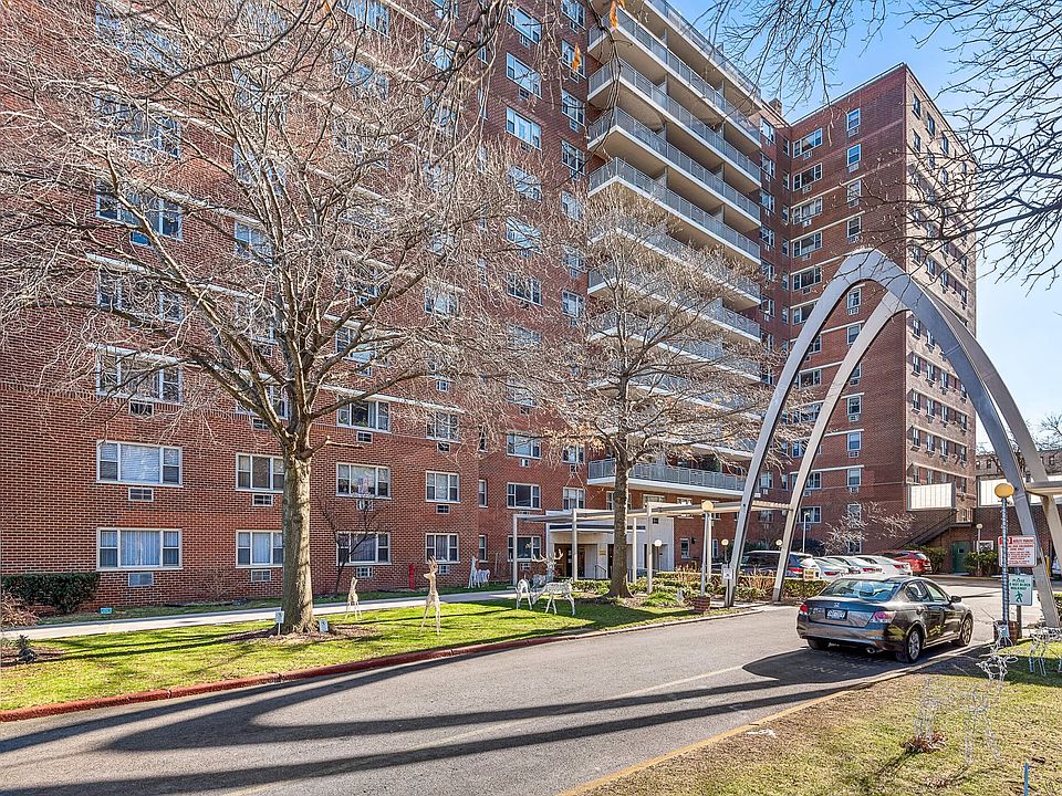 1st image of 52-40 39th Dr APT 1G