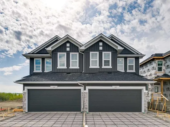 64 NE Southborough Cmn, Cochrane, AB T4C 3J7
