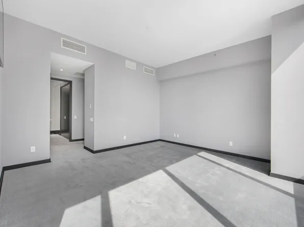 157 West 57th Street image 22 of 27