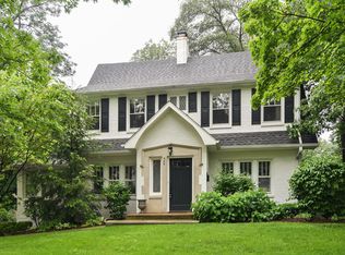 599 Hawthorne Blvd, Glen Ellyn, IL