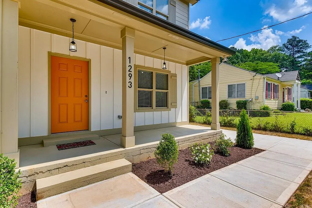 Almont Dr SW, Atlanta — Photo 4