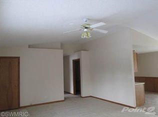 5230 Atherton Dr, Coloma, MI 49038