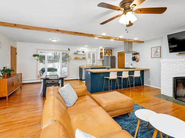 6 Shirley Lane, Stratham, NH 03885