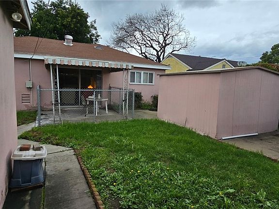 4th image of 11826 Studebaker Rd