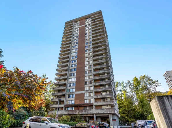 3737 Bartlett Ct #1605, Burnaby, BC V3J 7E3