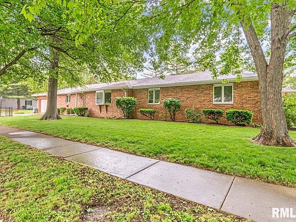 2nd image of 80 Celeste Ct