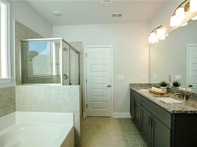 452 Hellen Valley Dr — Photo 20