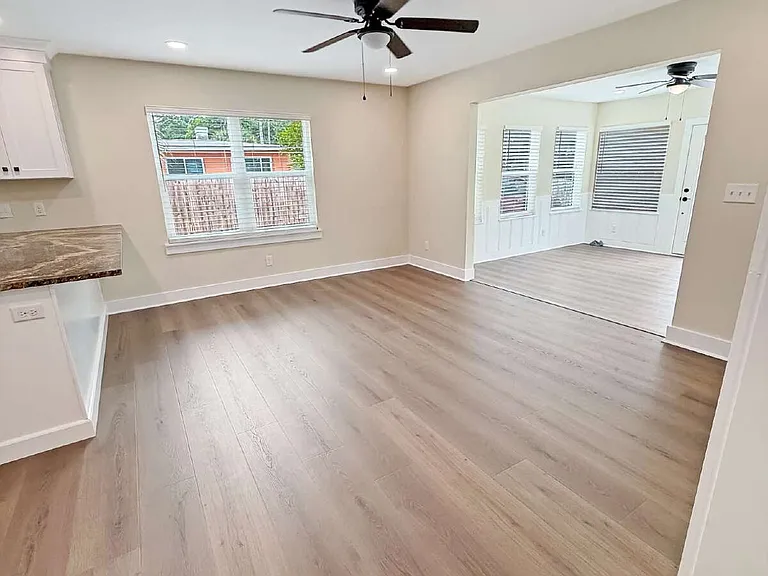 239 N K St — Photo 5