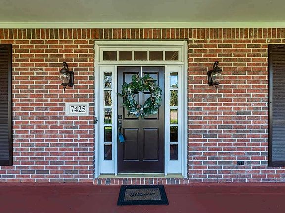 2nd image of 7425 Colonial Dr