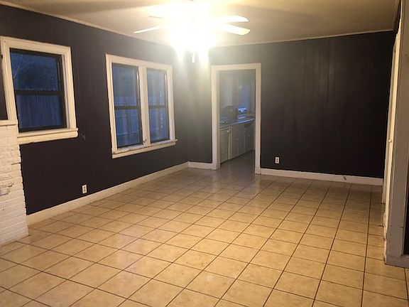 3rd image of 3801 S Polk St