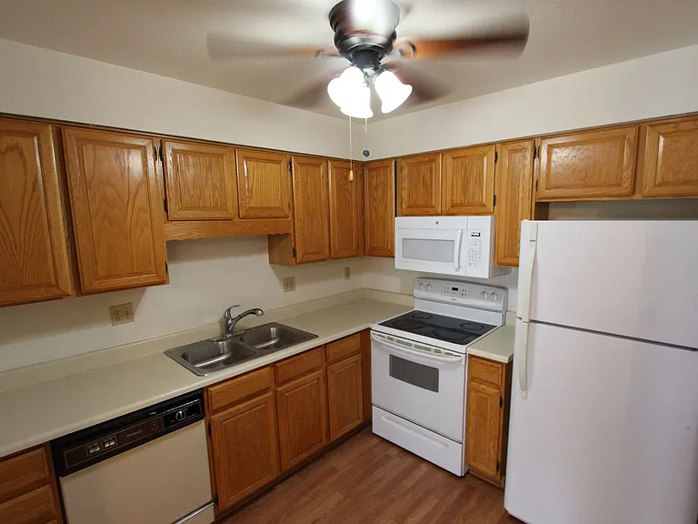 2645 N Valley View Rd #9107 — Photo 6