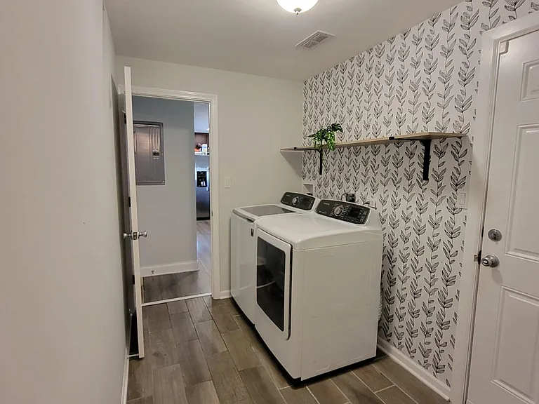 159 E Walnut Ave — Photo 8
