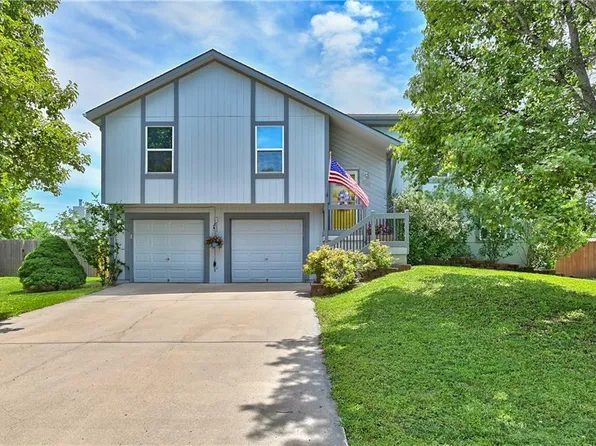 17191 S Walter St, Gardner, KS 66030