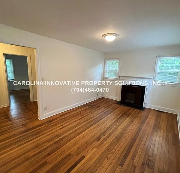 2824 Phillips Ave — Photo 3