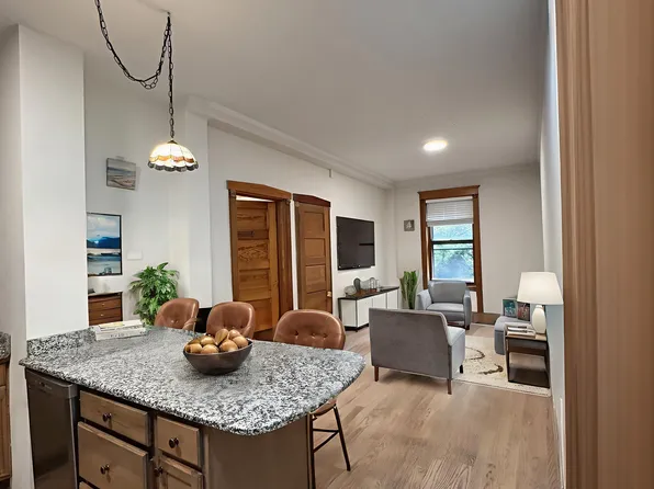 1361 E 50th St APT 1A, Chicago, IL 60615