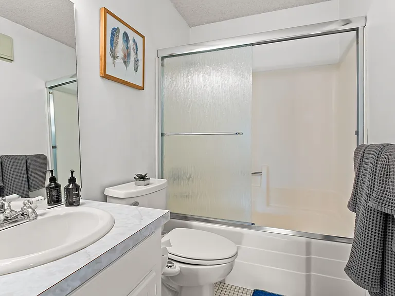1225 Lasalle Ave #1404 — Photo 14