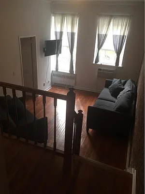 Rented by Weichert Manhattan Midtown | media 8