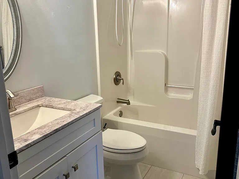472 Beauregard Dr — Photo 16