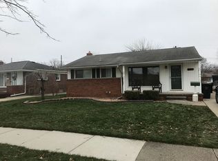 2530 Medford St, Trenton, MI 48183