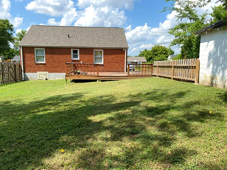 253 Collier Ave — Photo 8