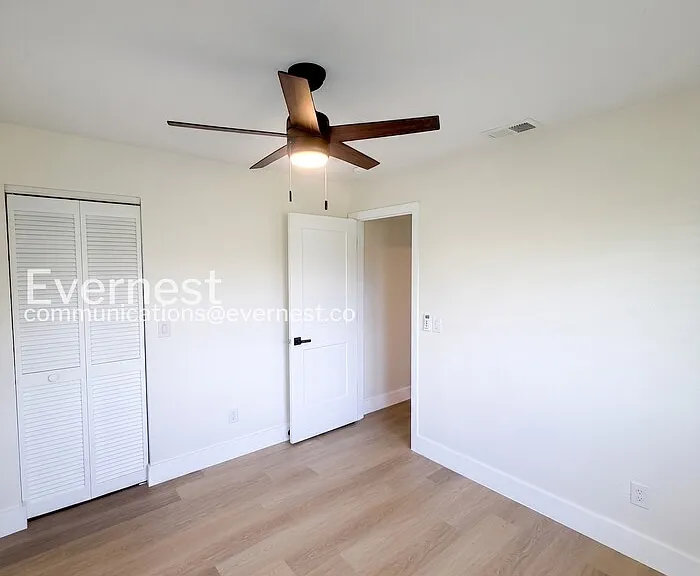 1304 SE 11th St — Photo 14