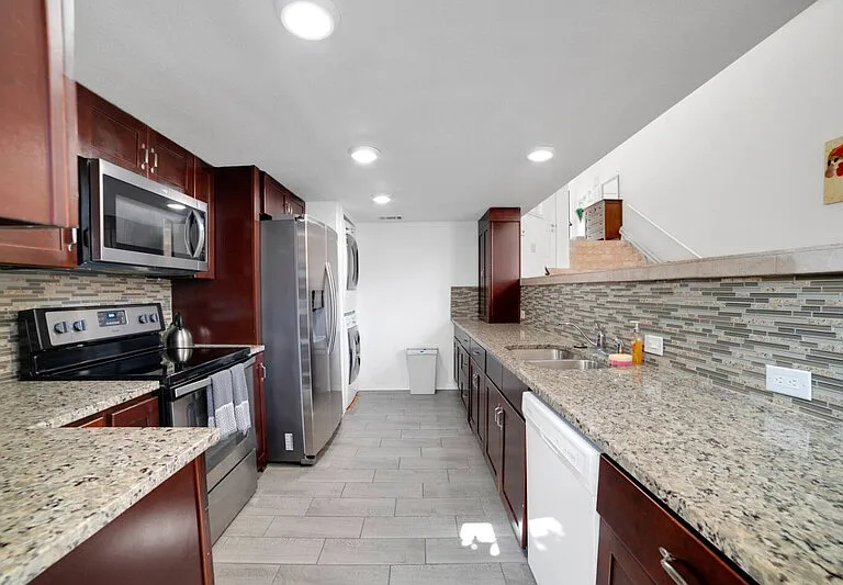 1 Crystal Springs Ct — Photo 3