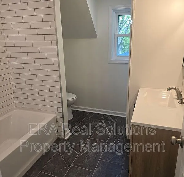 1536 E Weber Rd — Photo 18