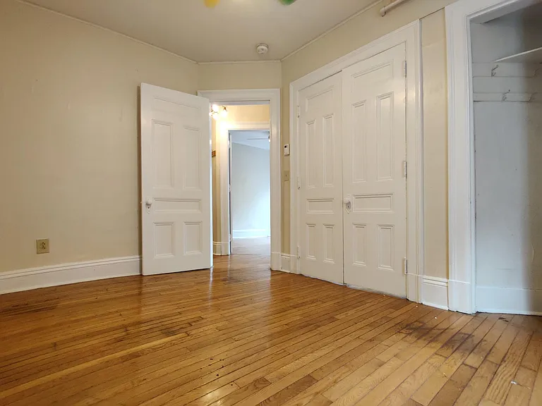 248 College St #5 — Photo 8
