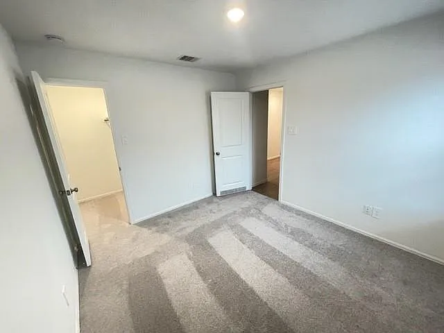 1806 Champions Dr — Photo 19