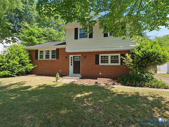 2nd image of 8022 Langley Dr