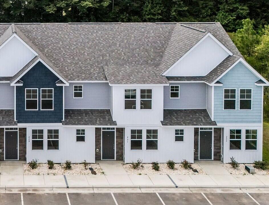 1st image of 231 Sandy Cove Lane