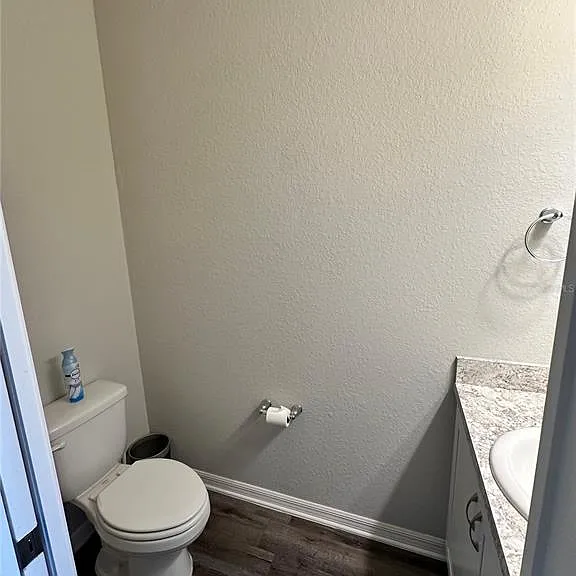 544 Gadsden Ln — Photo 10