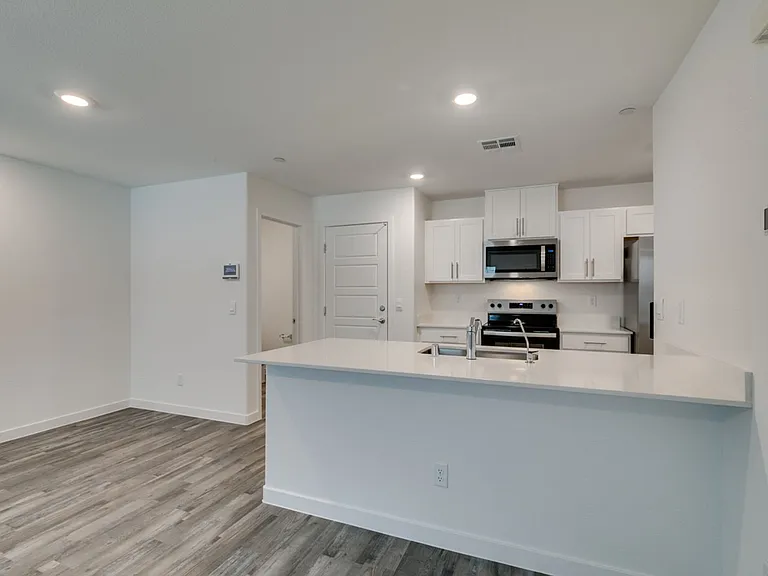 9849 Hidden Pass Ave — Photo 23
