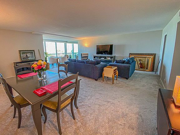 Overview of Open Living Area