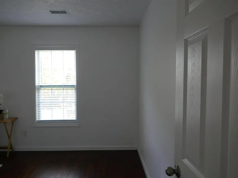 1243 Hanover Pl — Photo 11