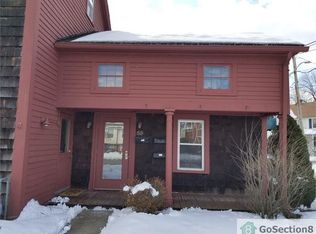 53 Poquonock Ave, Windsor, CT 06095